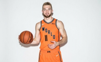 Paskelbti NBA "Visų žvaigždžių" rungtynių starto penketai, D.Sabonis pakilo dar labiau