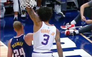 Gražiausi NBA momentai - K.Oubre dėjimas per M.Plumlee ir N.Jokičiaus perdavimas