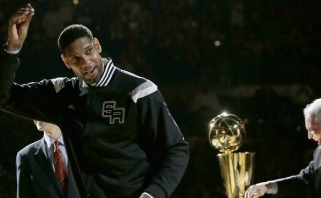T.Duncanas apsisprendė: "Spurs" legenda traukiasi iš krepšinio