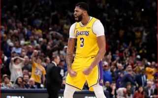 Dauguma NBA komandų vadovų mano, kad "Lakers" pavyks išlaikyti A.Davisą