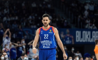 Lyderių netaupiusi "Anadolu Efes" – per žingsnį nuo Turkijos lygos finalo