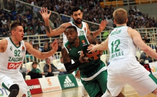 Graikijos milžinų dvikovoje "Panathinaikos" taurės pusfinalyje eliminavo "Olympiakos"