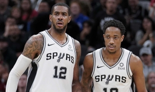 "Spurs" gali išmainyti savo žvaigždes Aldridge'ą ir DeRozaną