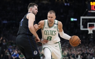 Porzingio užkurti "Celtics" NBA finale startavo užtikrinta pergale