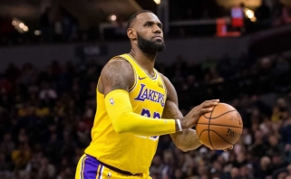 Baylessas – apie LeBrono baudų metimus: tai žudo "Lakers" beveik kaip Westbrooko žaidimas